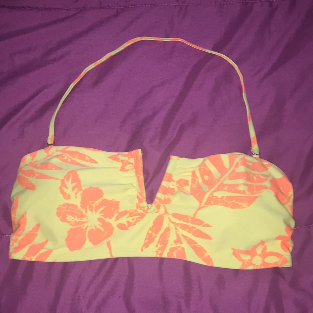 Bandeau bikini top